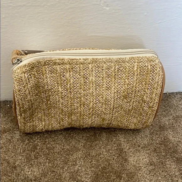 Nwt Nordstrom Woven bamboo Tan tassel zip oval shape Clutch Bag purse - Picture 6 of 7